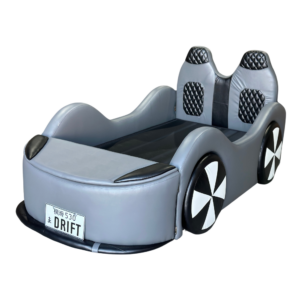 Cama para niños  en forma de auto